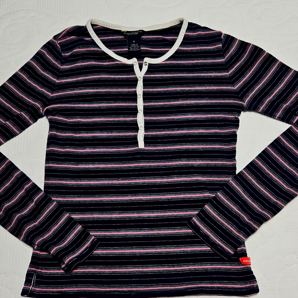 American Eagle Outfitters shirt